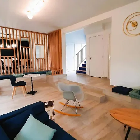 La Belle Du Bois Dom wakacyjny